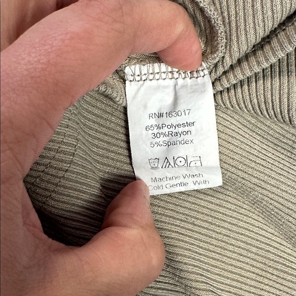 Princess Polly Cropped Tank Top - Picture 4 of 4